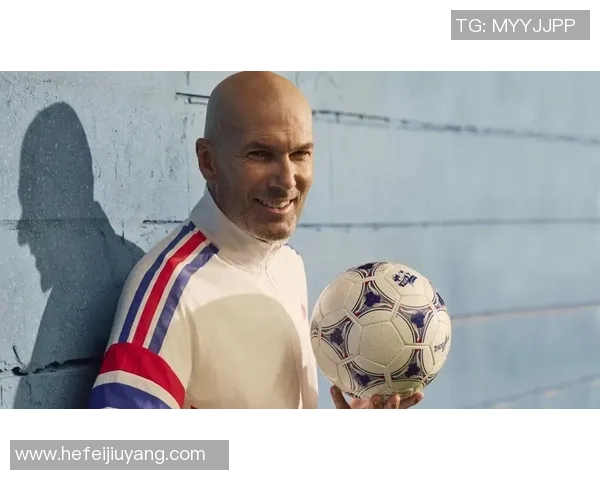 齐达内与博格巴同一时代的足球天才们如何塑造现代足球的辉煌与魅力 齐达内与博格巴同一时代的足球天才们如何塑造现代足球的辉煌与魅力