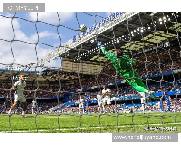 足球明星精彩带球过庄瞬间集锦让你领略足球魅力与技巧的完美结合 足球明星精彩带球过庄瞬间集锦让你领略足球魅力与技巧的完美结合